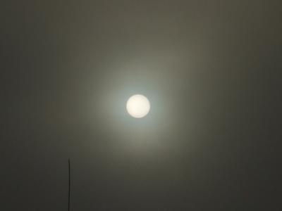 Mgła naturalny filtr Słońca